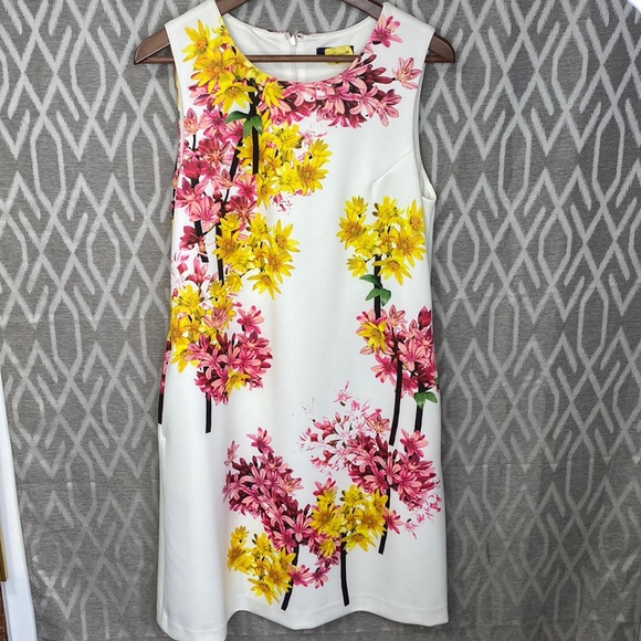 Tommy Hilfiger Dresses & Skirts - Tommy Hilfiger Sleeveless Cream Shift Dress w/ Pink & Yellow Floral Print Size:8